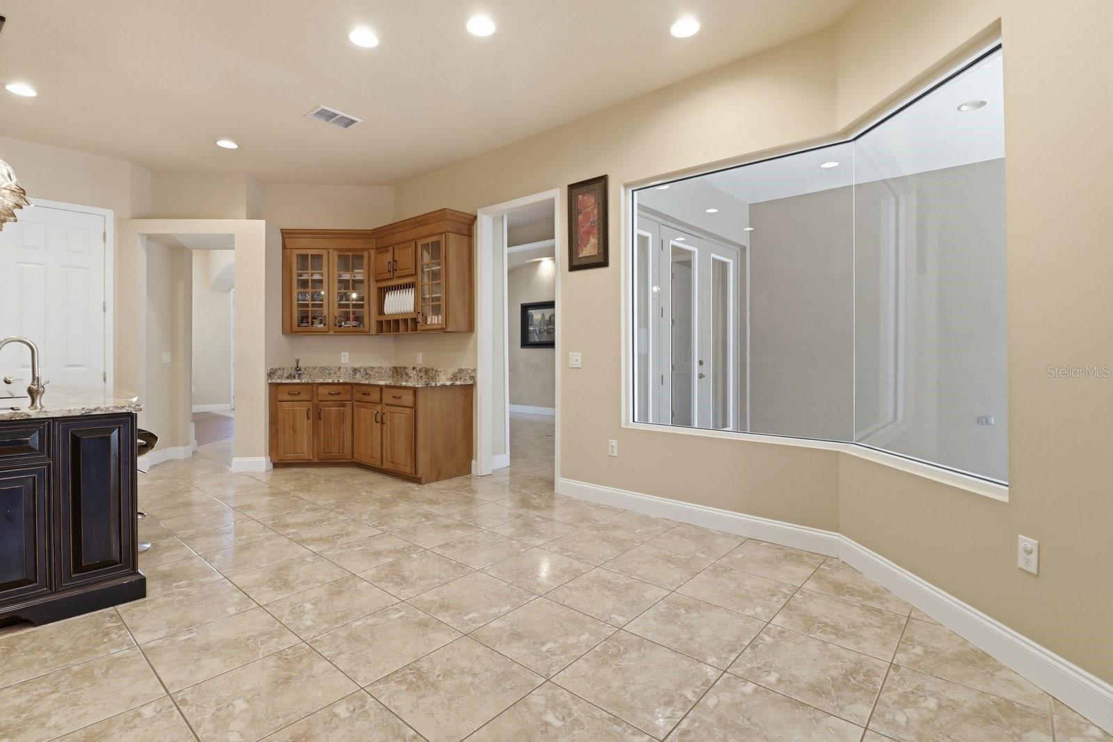 LAUREL WOOD - Residential