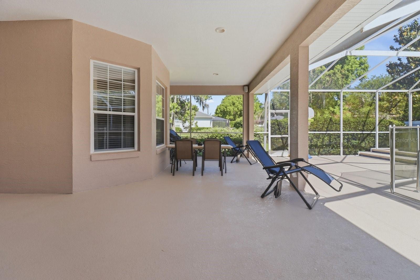 LAUREL WOOD - Residential