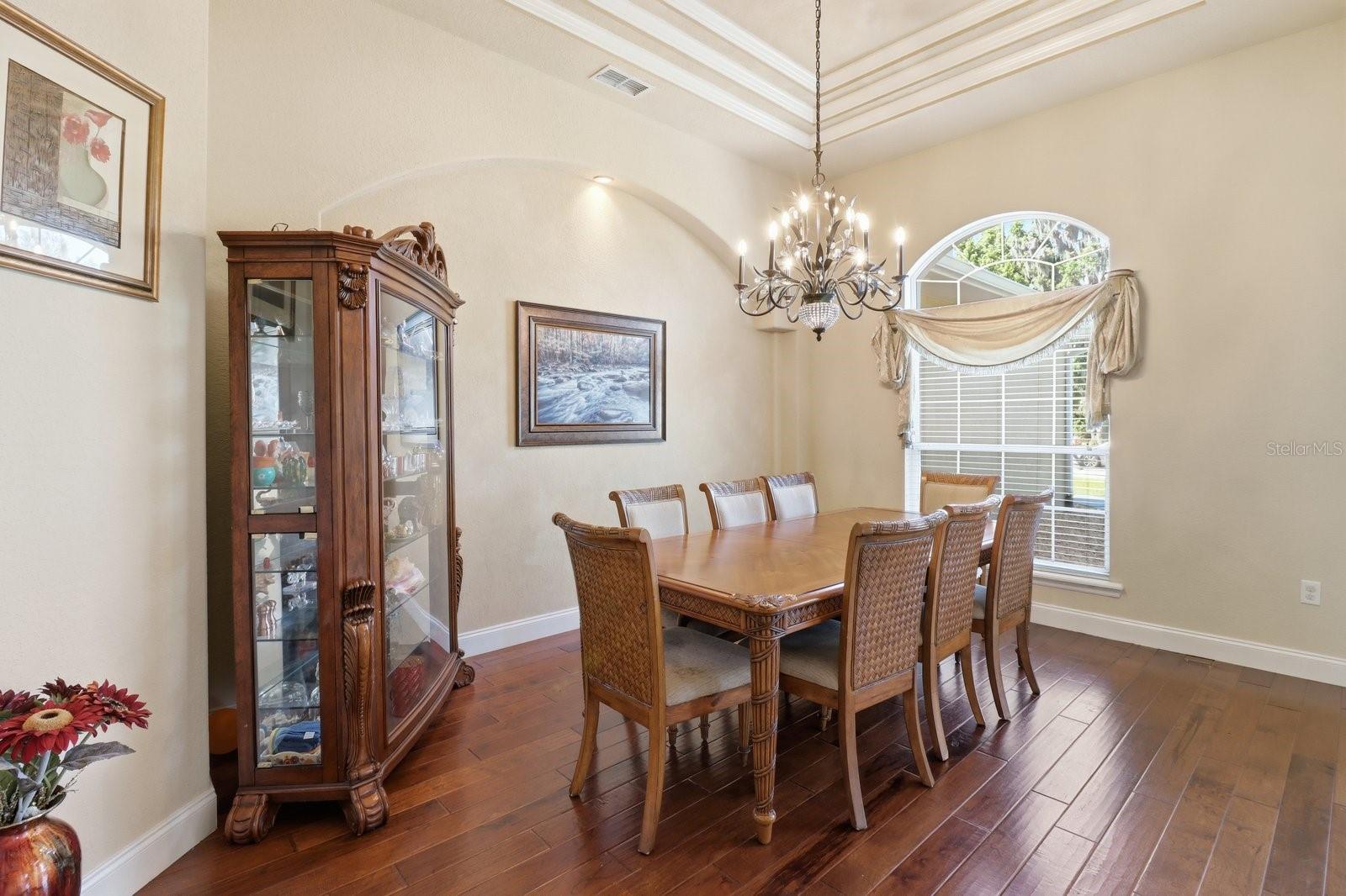 LAUREL WOOD - Residential