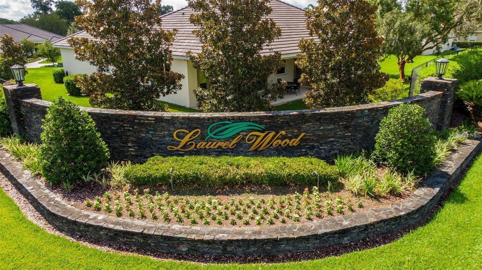 LAUREL WOOD - Residential