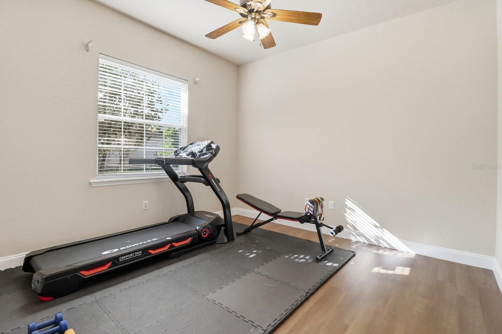 LAUREL WOOD - Residential