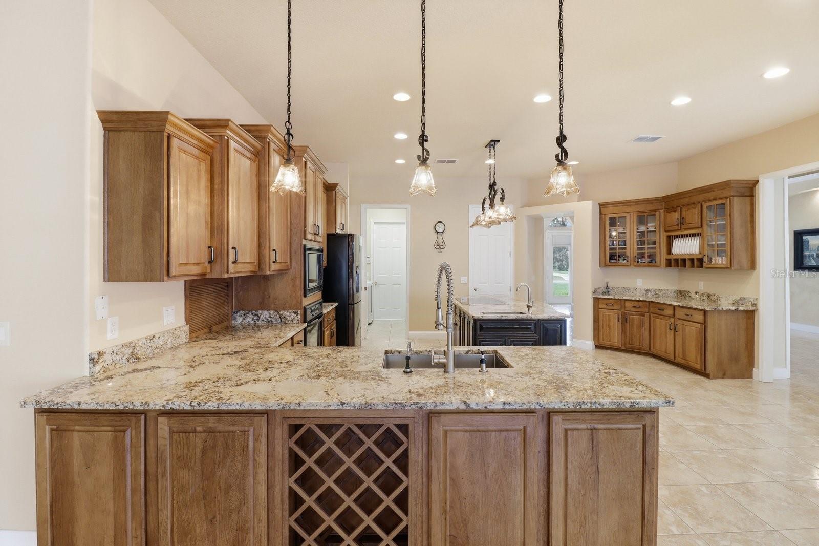 LAUREL WOOD - Residential