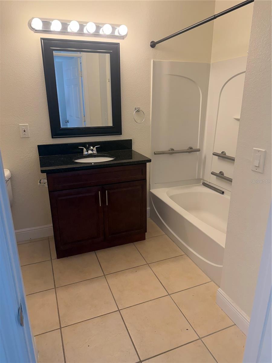 CLUB CORTILE CONDO PH 7 - Residential