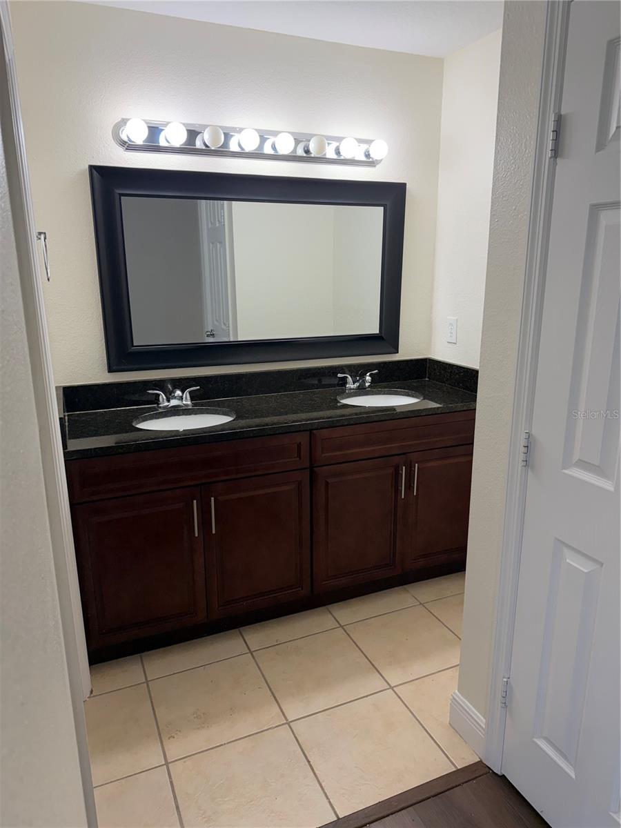 CLUB CORTILE CONDO PH 7 - Residential