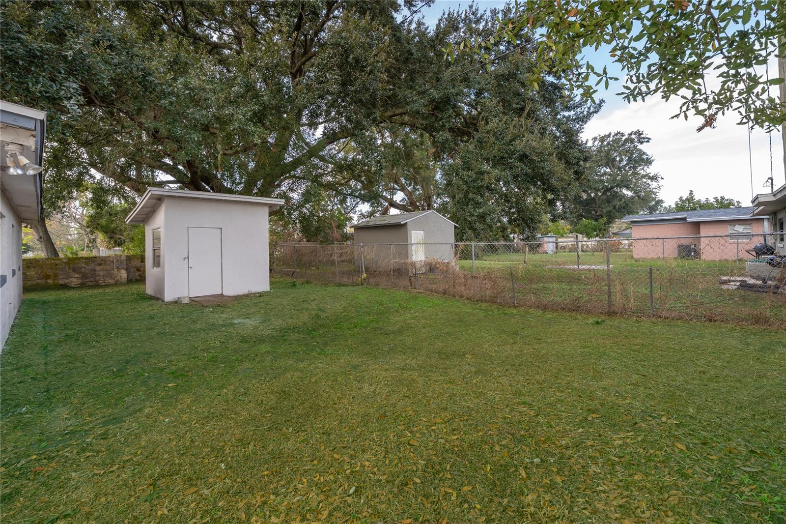 MALIBU GROVES - Residential