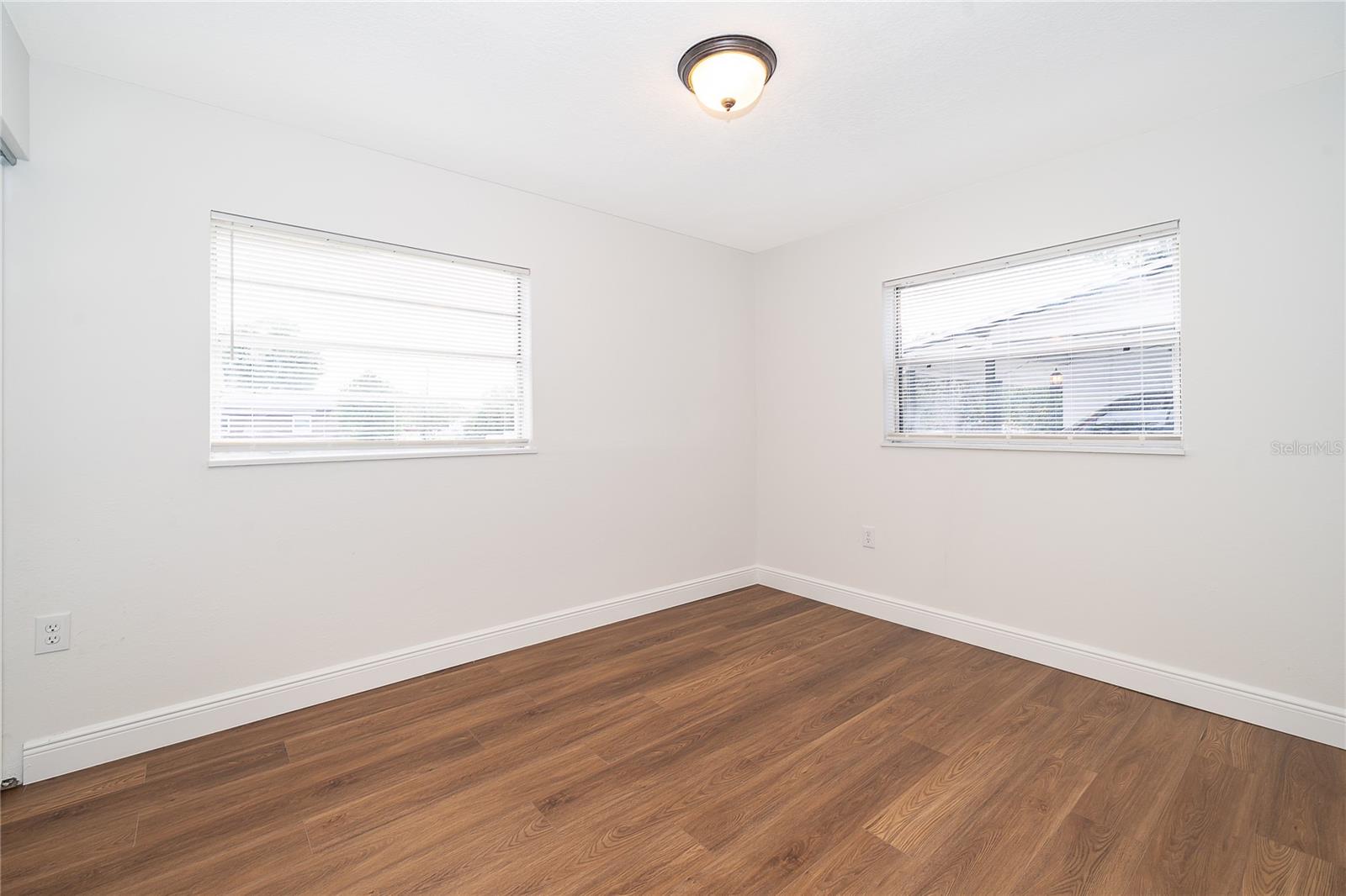 MALIBU GROVES - Residential