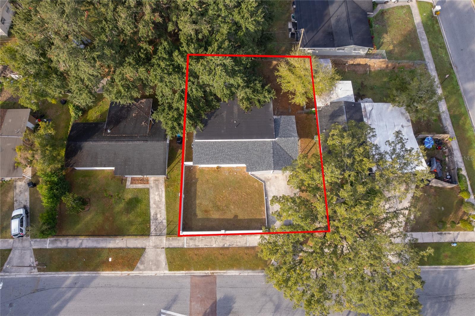 MALIBU GROVES - Residential