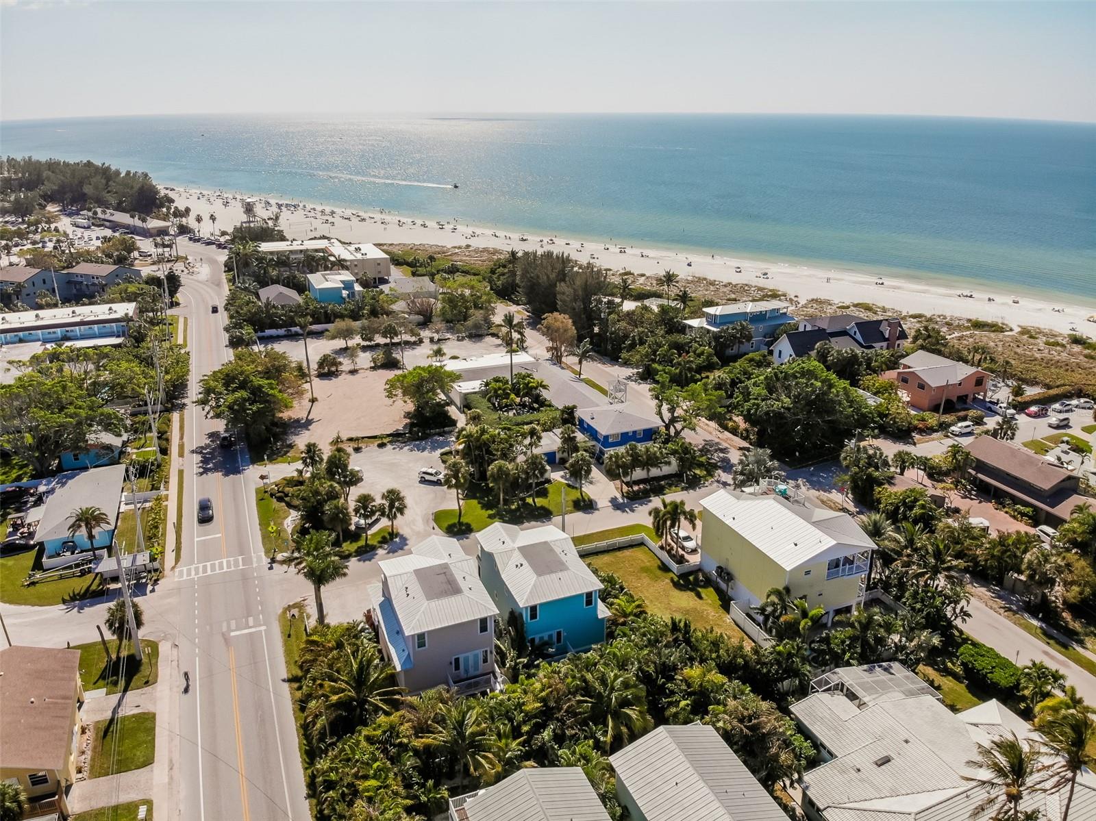 BEACHY VILLAS - Residential