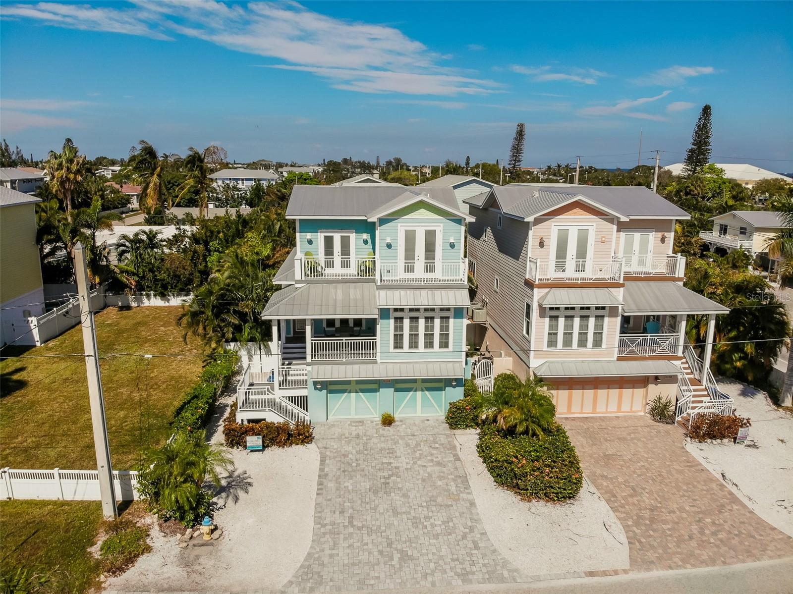 BEACHY VILLAS - Residential