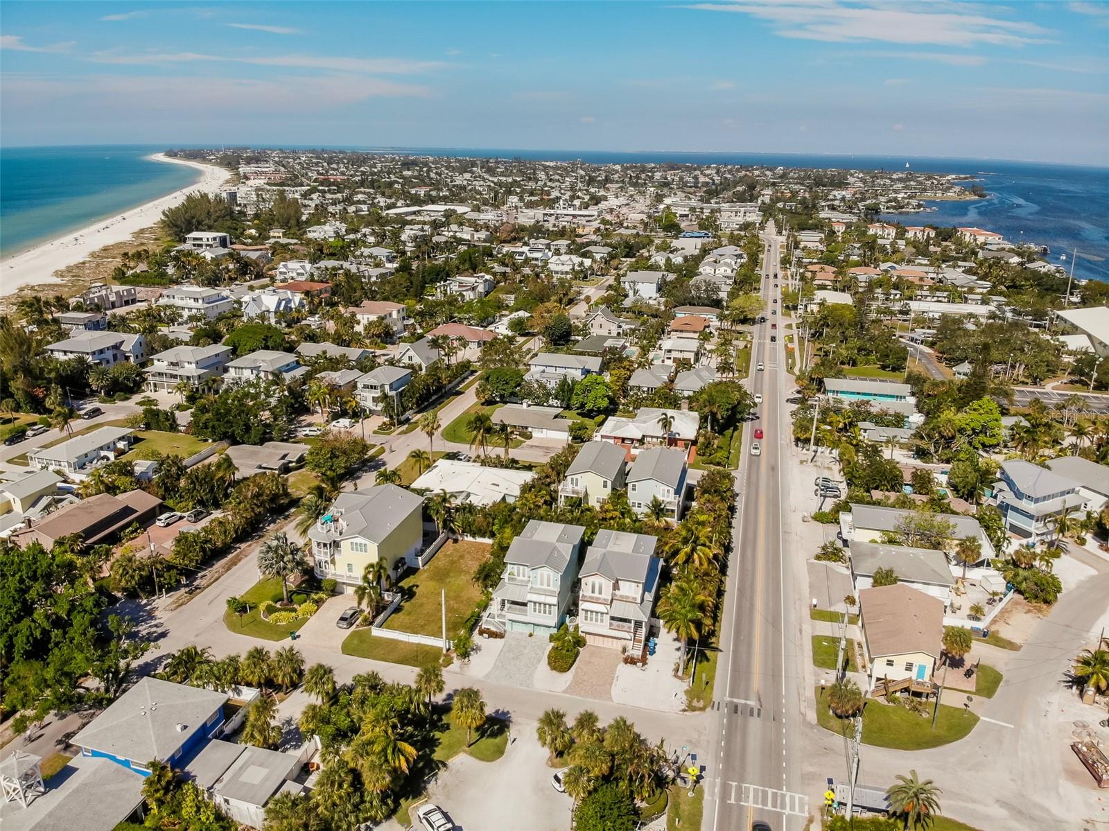 BEACHY VILLAS - Residential