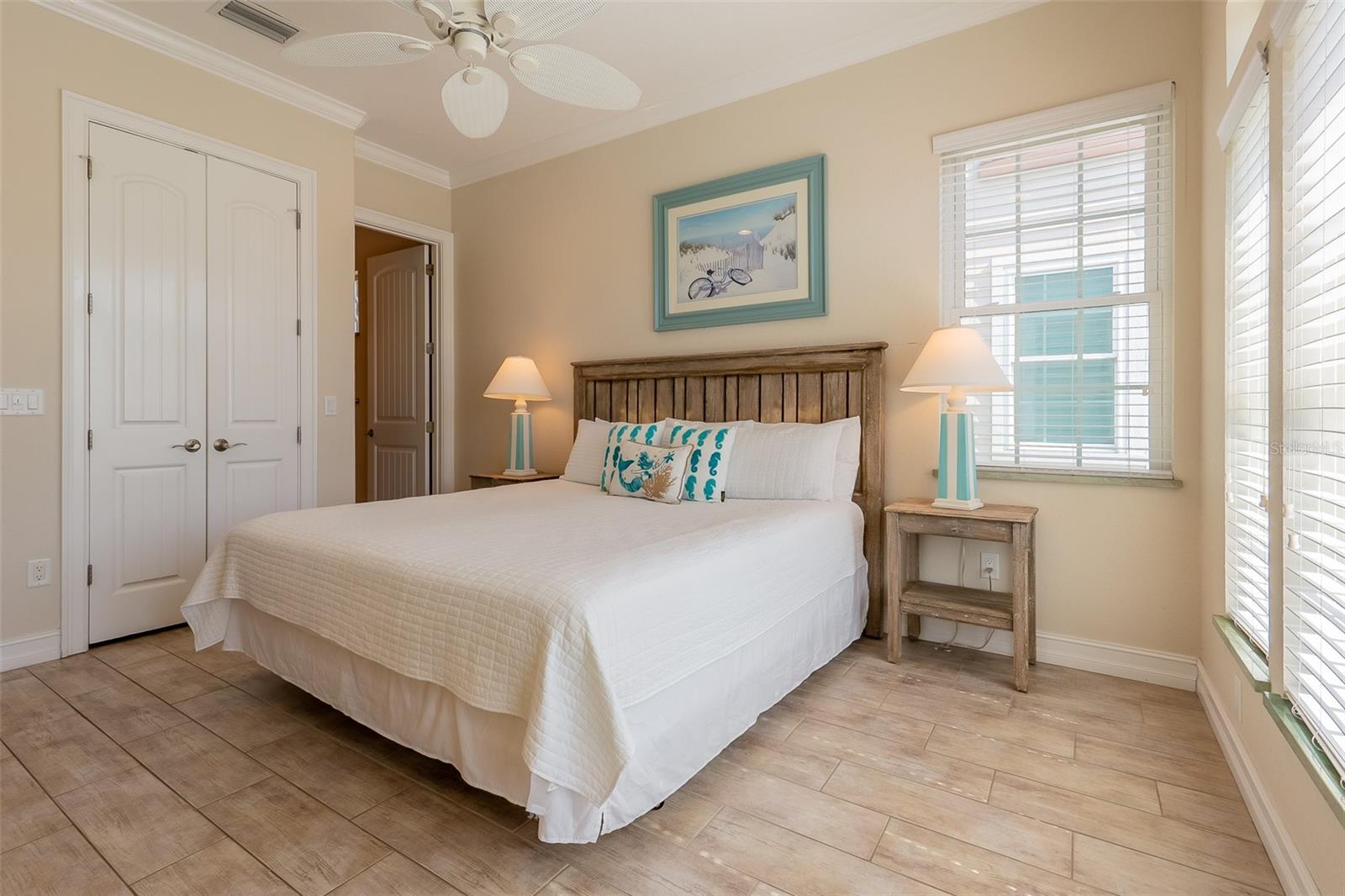 BEACHY VILLAS - Residential