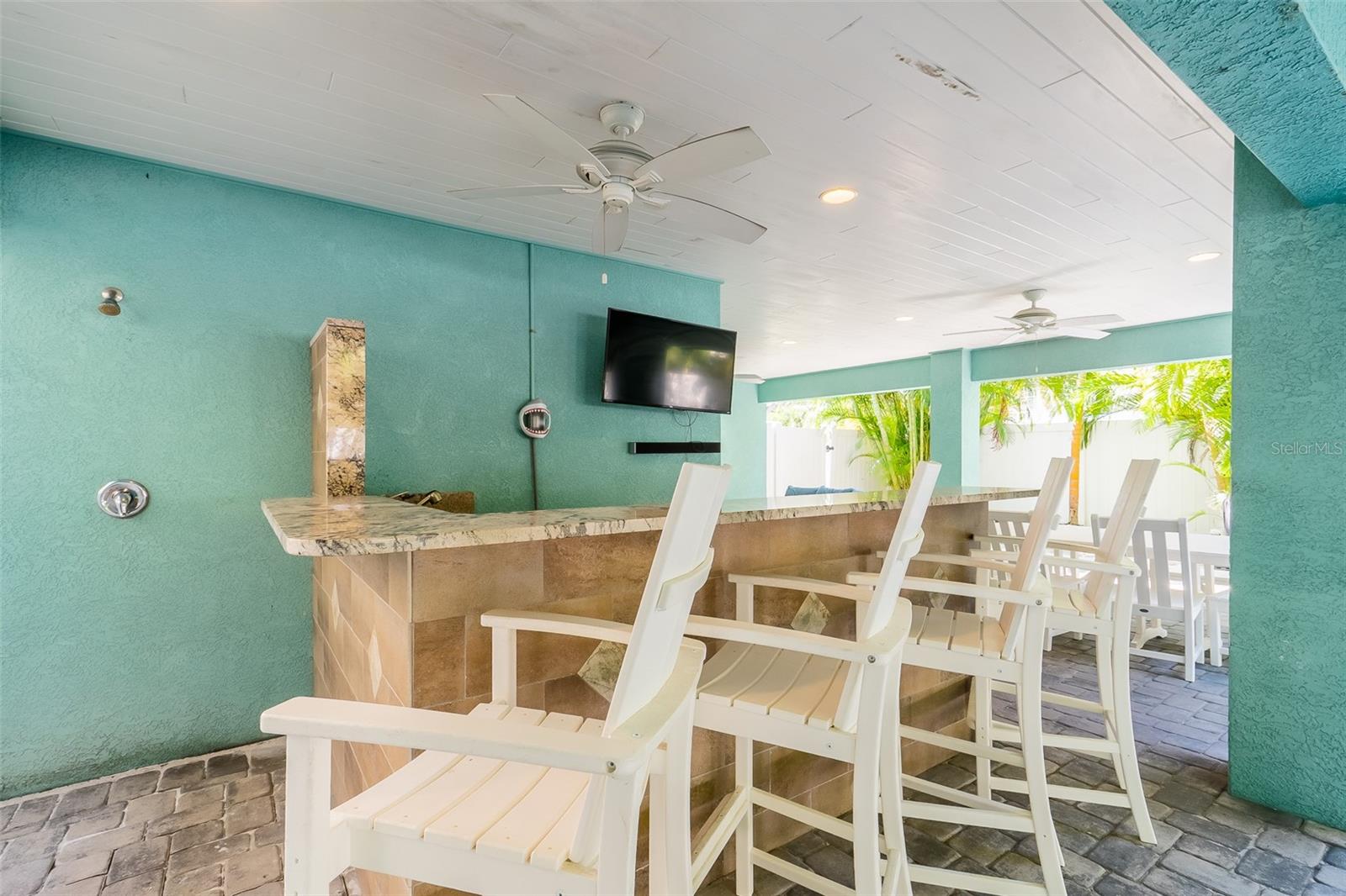 BEACHY VILLAS - Residential