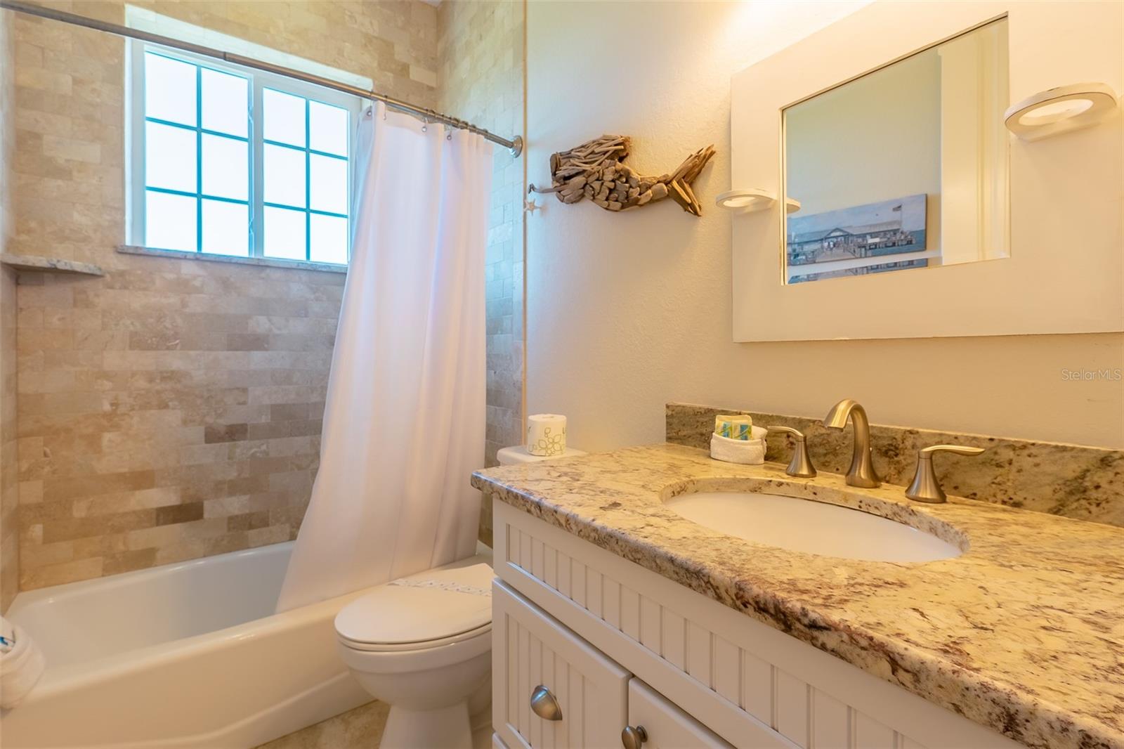 BEACHY VILLAS - Residential