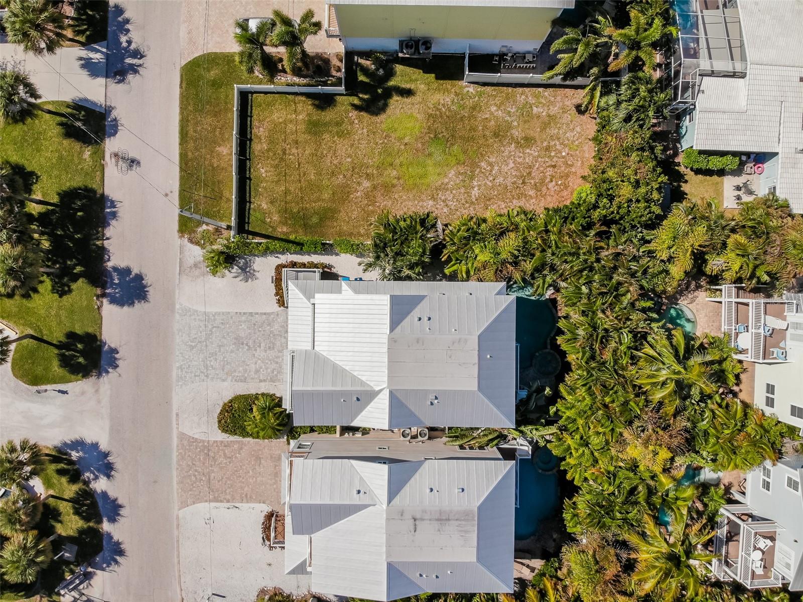 BEACHY VILLAS - Residential