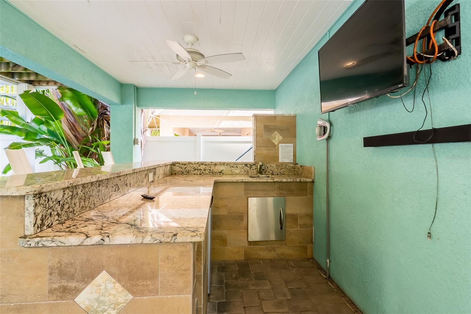 BEACHY VILLAS - Residential