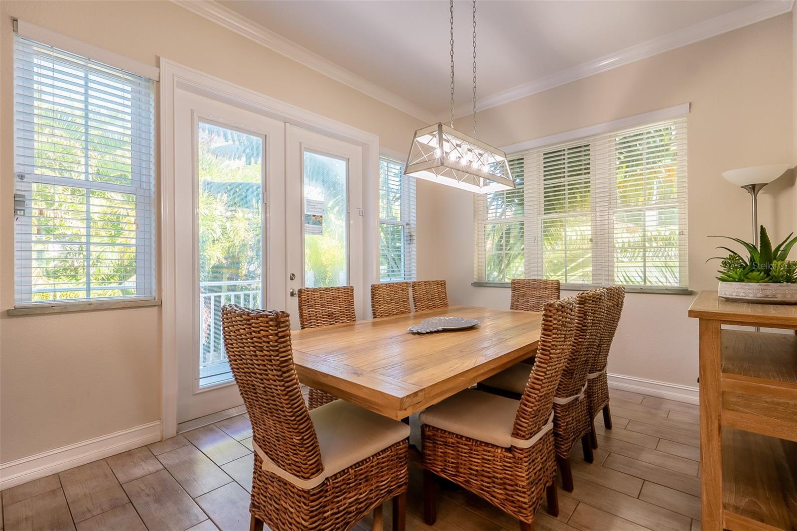 BEACHY VILLAS - Residential