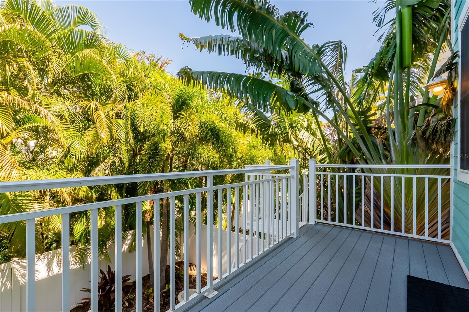 BEACHY VILLAS - Residential