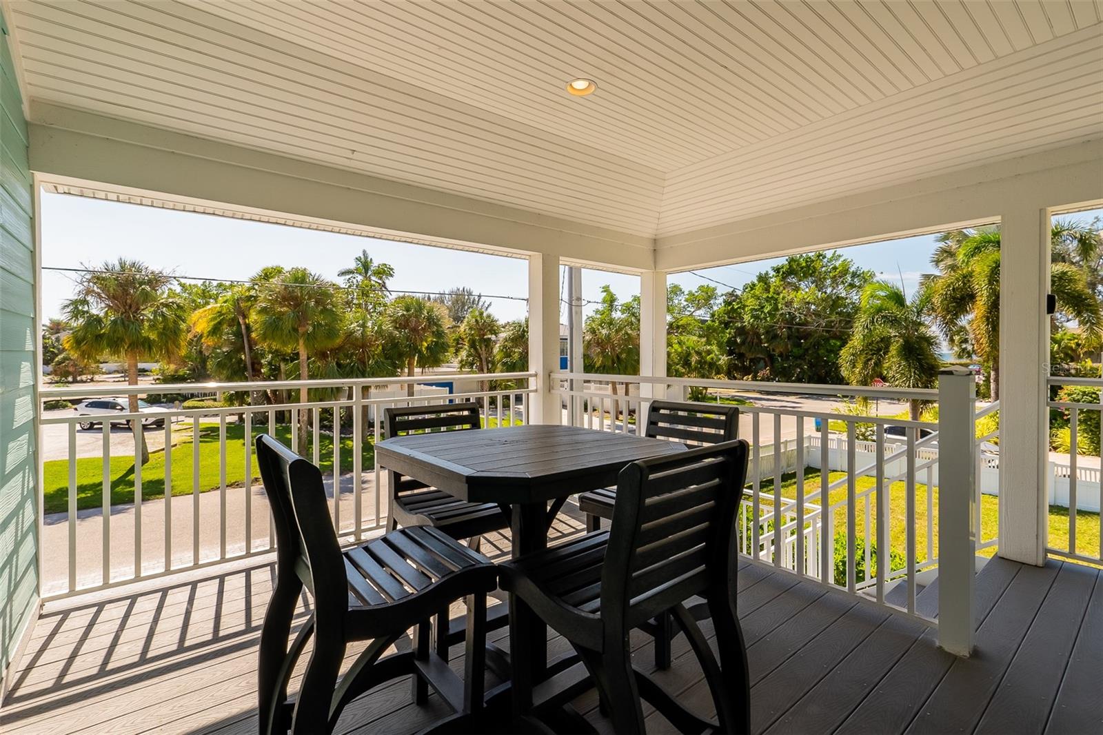 BEACHY VILLAS - Residential