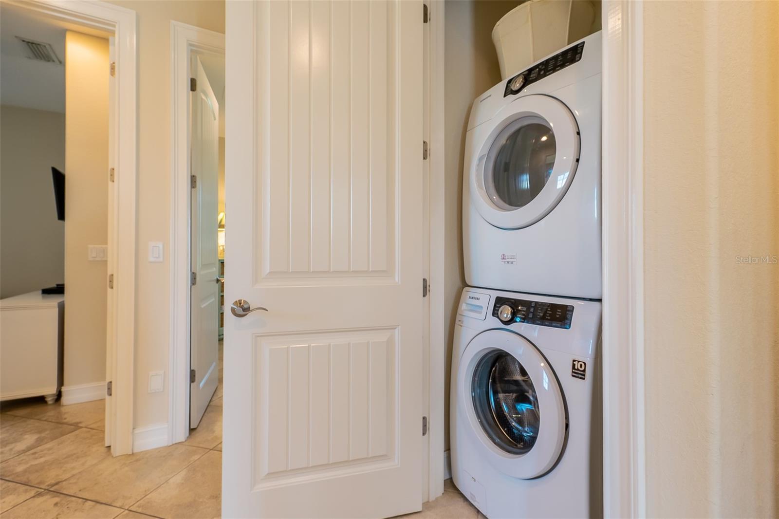 BEACHY VILLAS - Residential