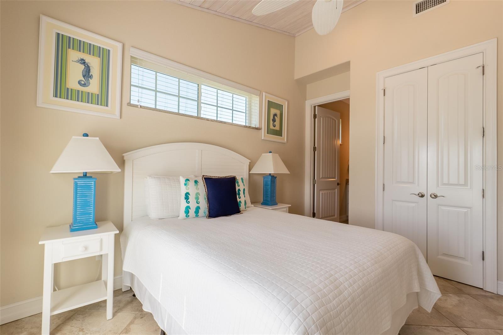 BEACHY VILLAS - Residential