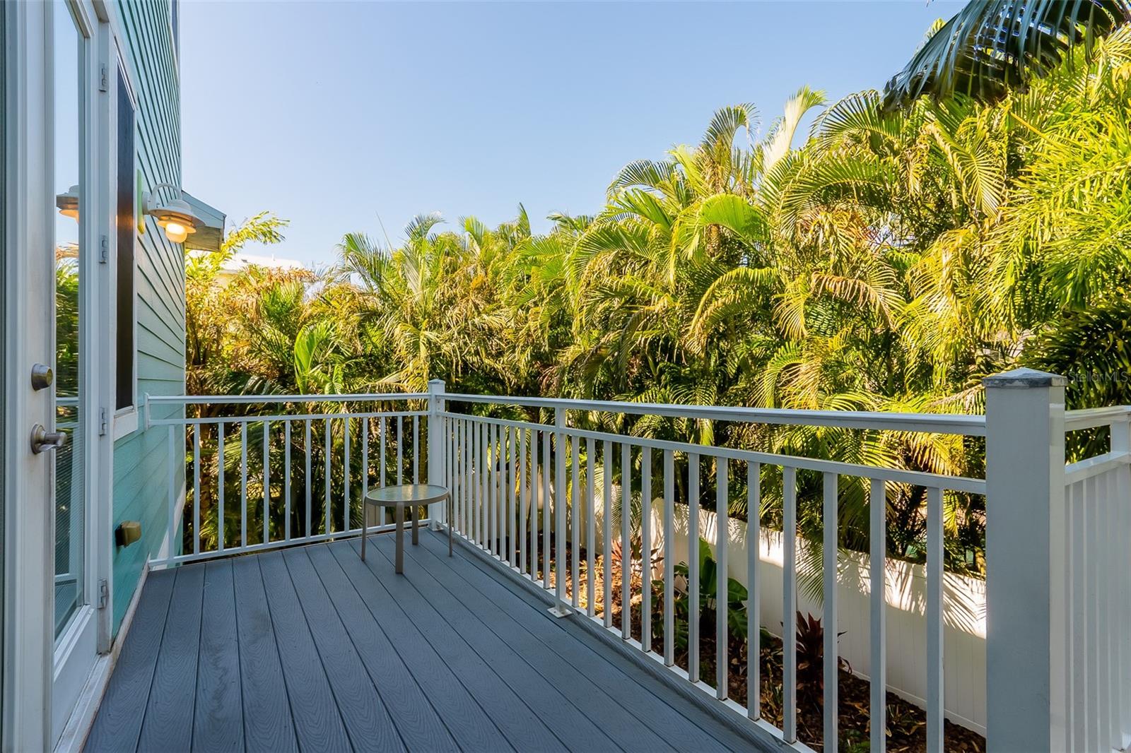 BEACHY VILLAS - Residential