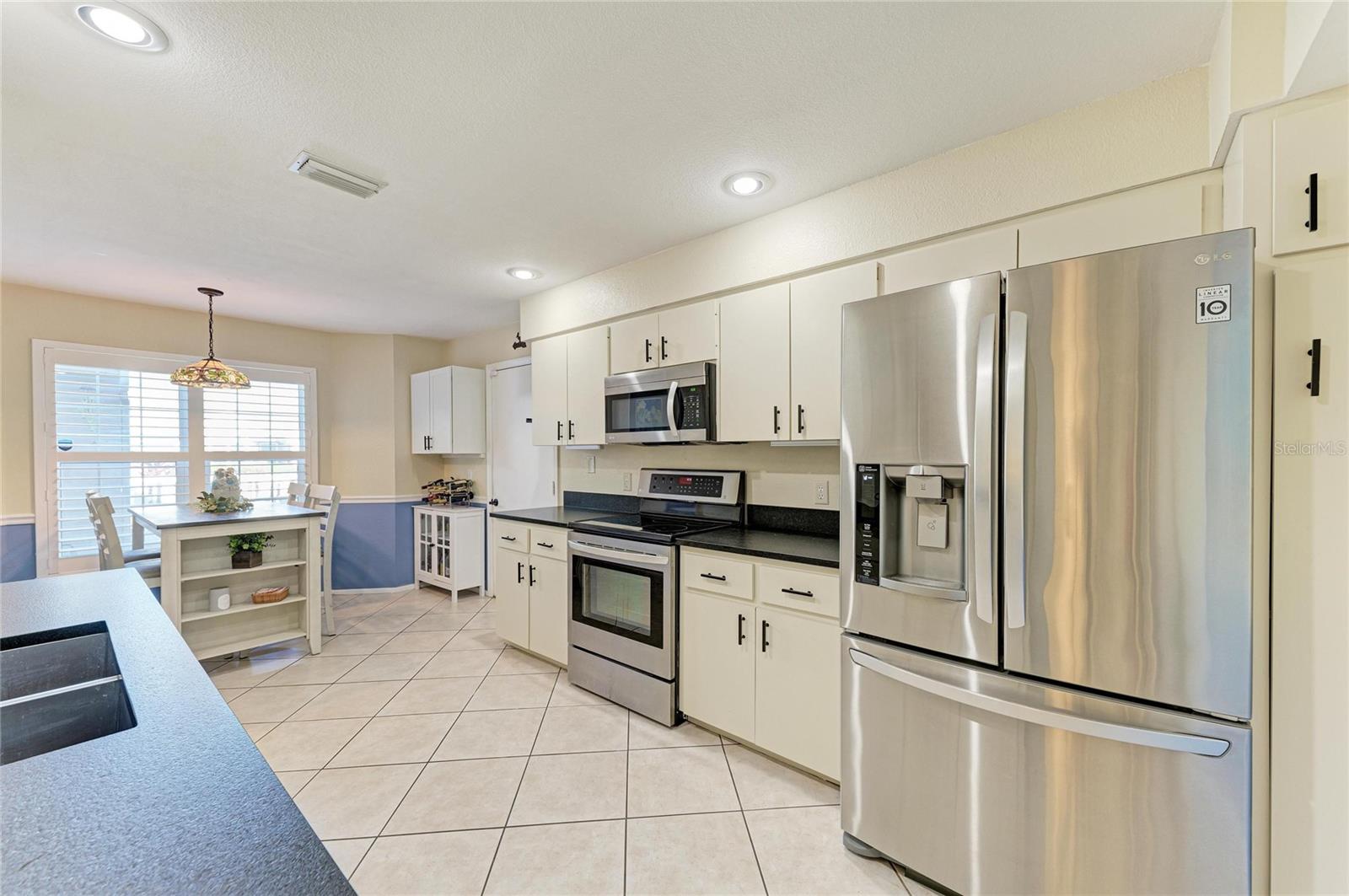 SOUTHWINDS AT FIVE LAKES CONDO - Residential