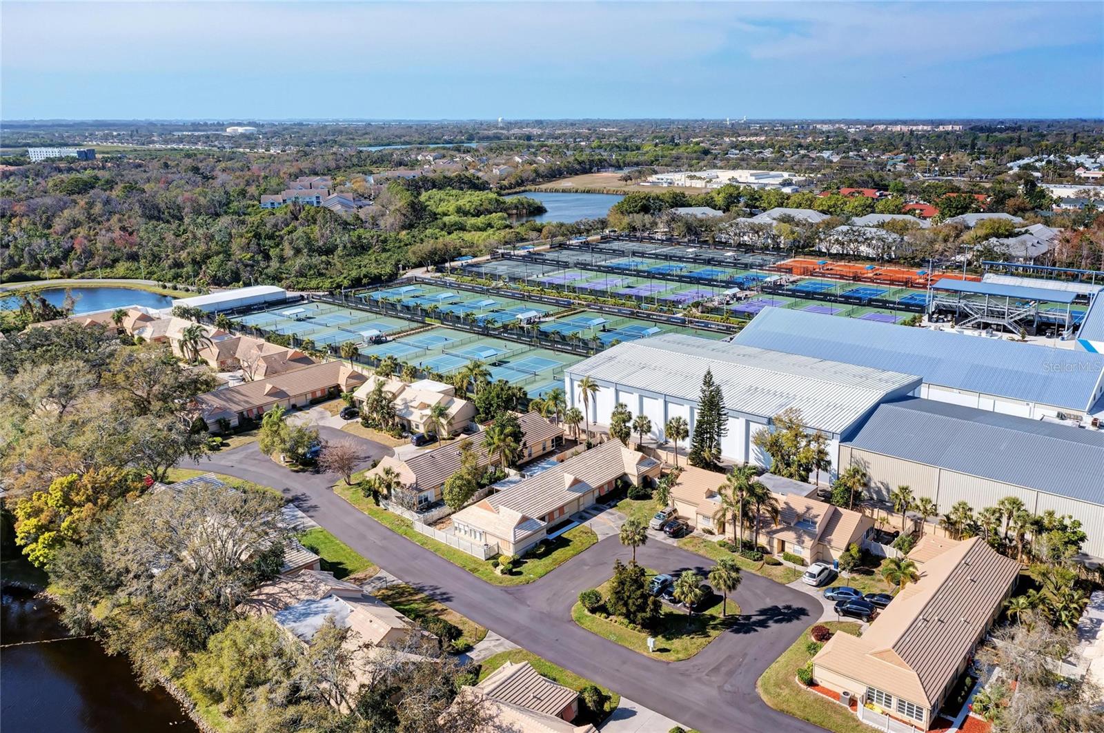 SOUTHWINDS AT FIVE LAKES CONDO - Residential