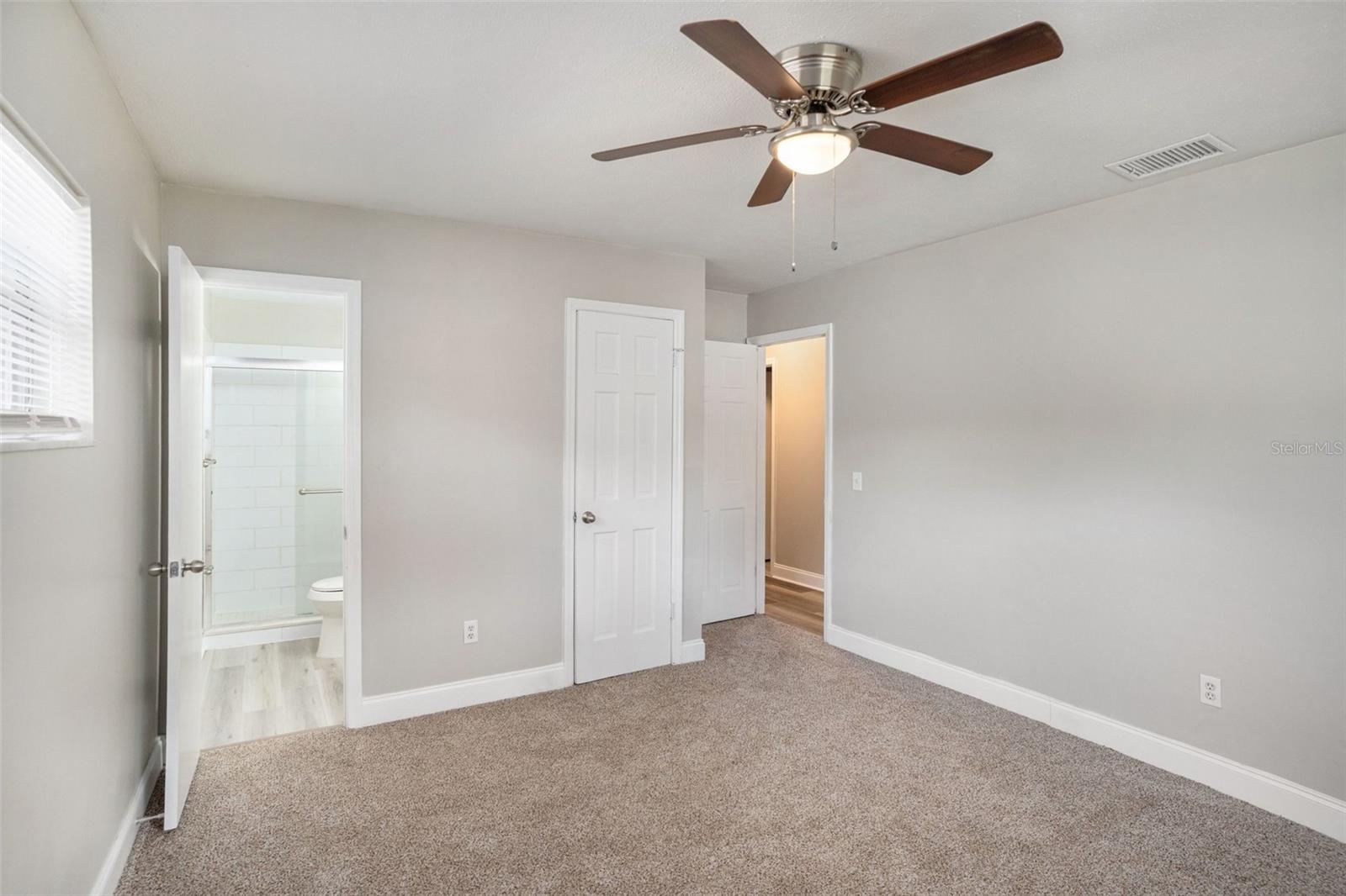 SOUTHWOOD HILLS UNIT 04 - Residential