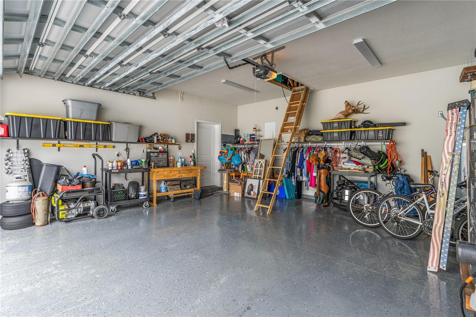 PALMS - PHASE 5 MB 62 PGS 73-77 - Residential