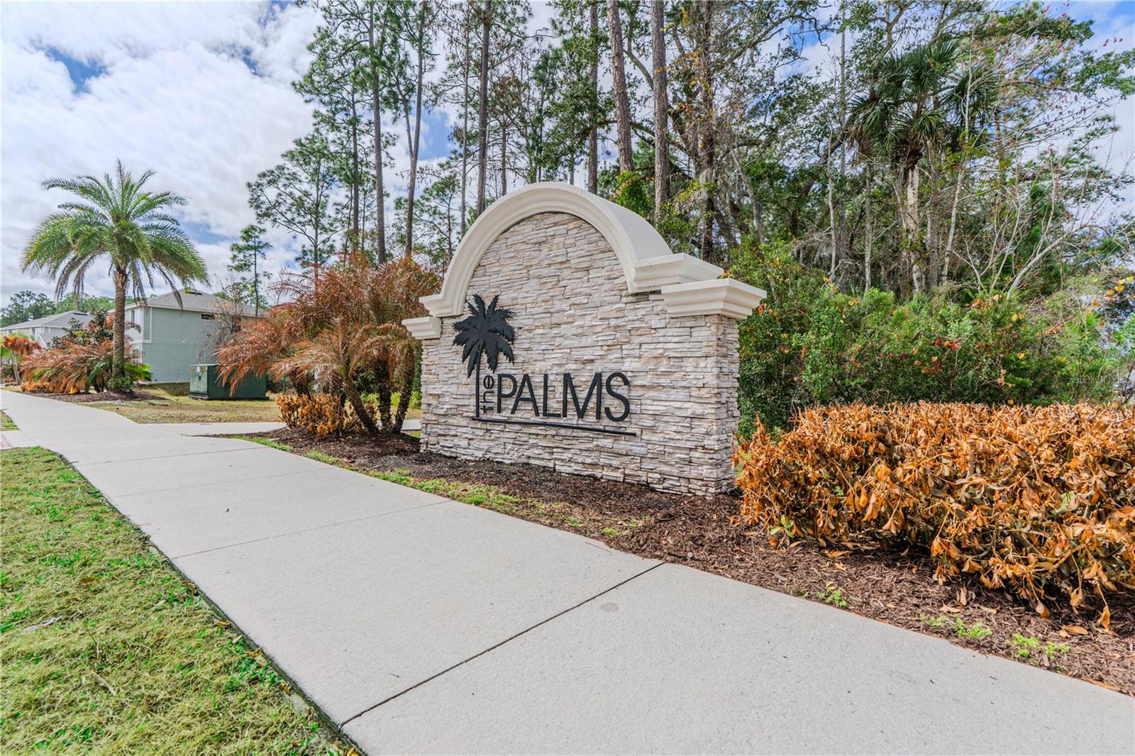 PALMS - PHASE 5 MB 62 PGS 73-77 - Residential