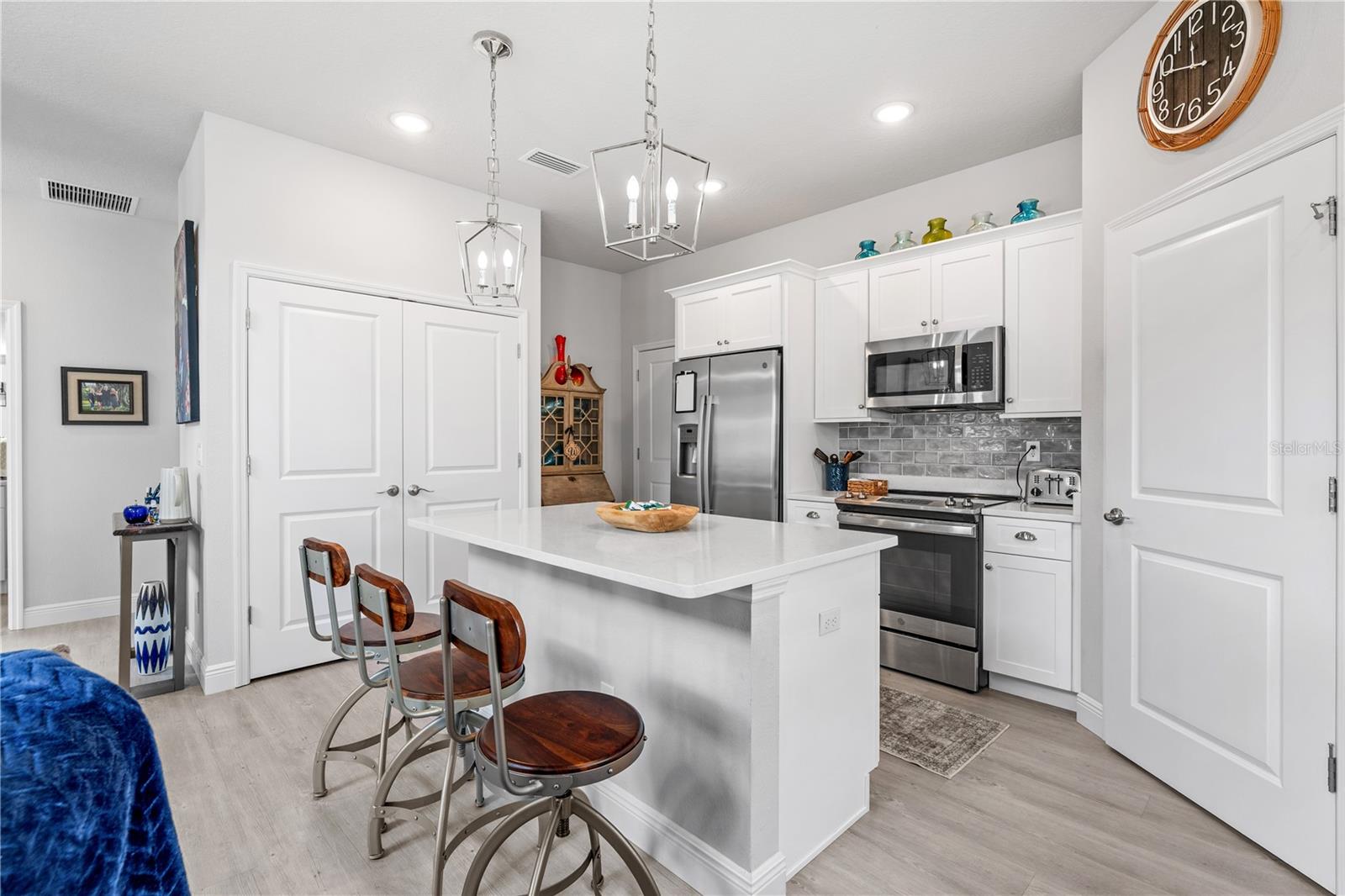 PALMS - PHASE 5 MB 62 PGS 73-77 - Residential