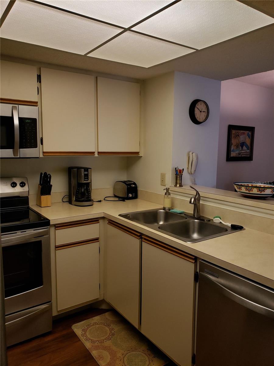 OAKS 03 - Residential Lease