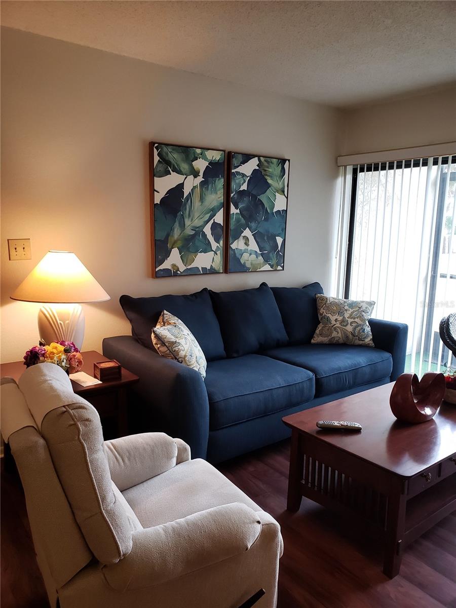 OAKS 03 - Residential Lease