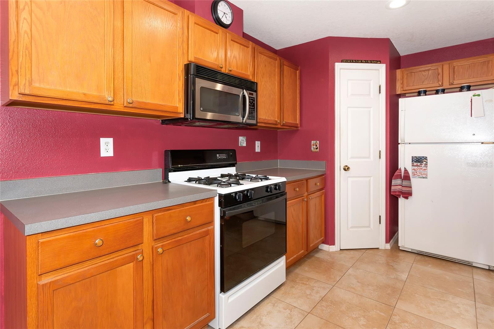 KINGSFIELD PH II - Residential