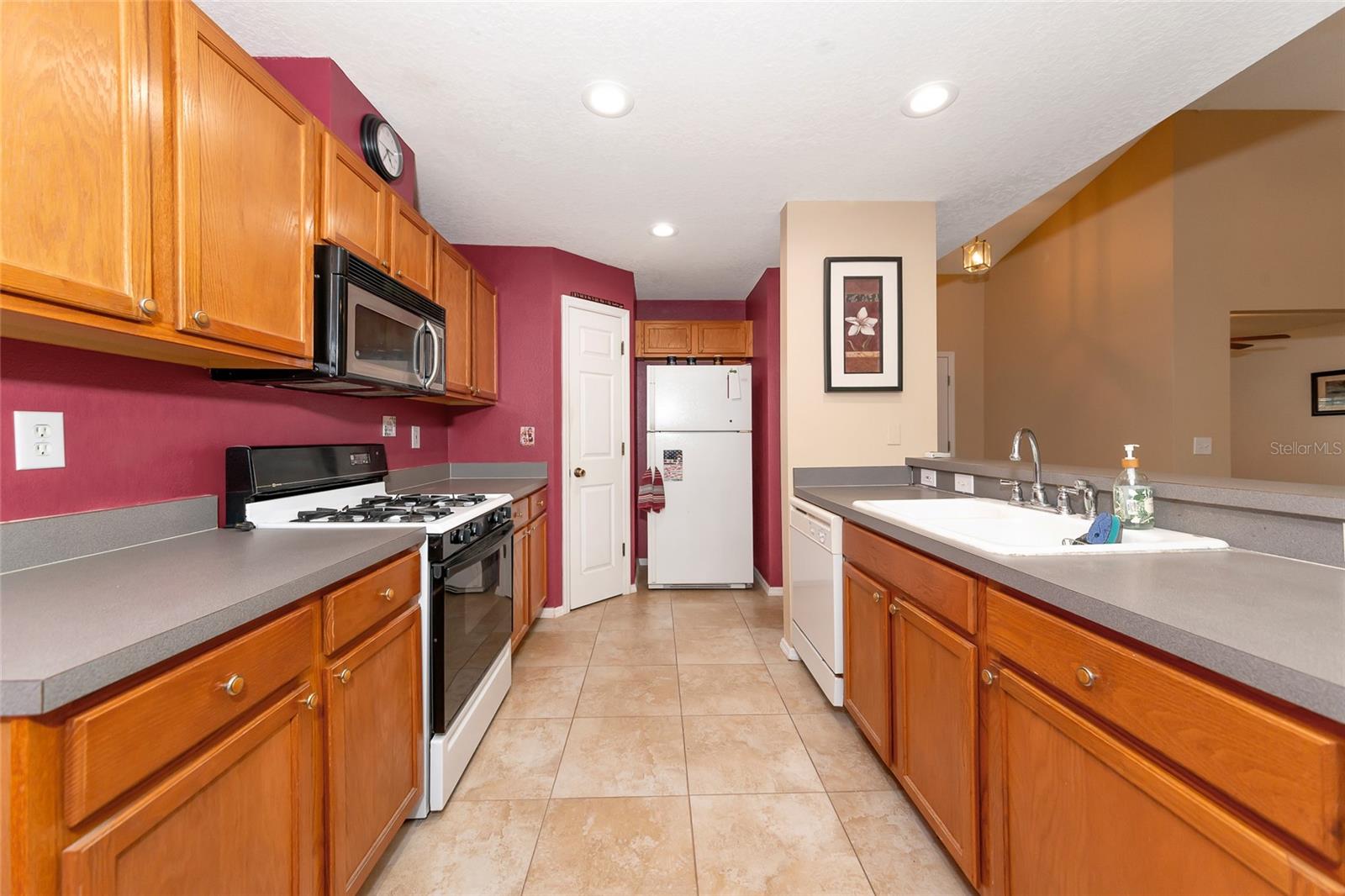 KINGSFIELD PH II - Residential