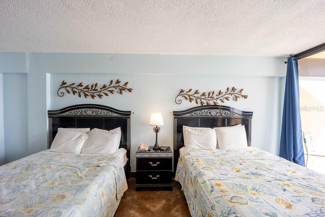 HAWAIIAN INN LC - Residential