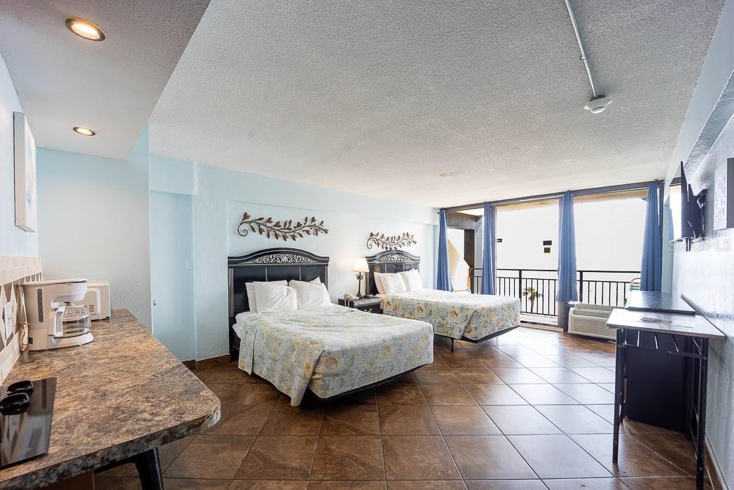 HAWAIIAN INN LC - Residential