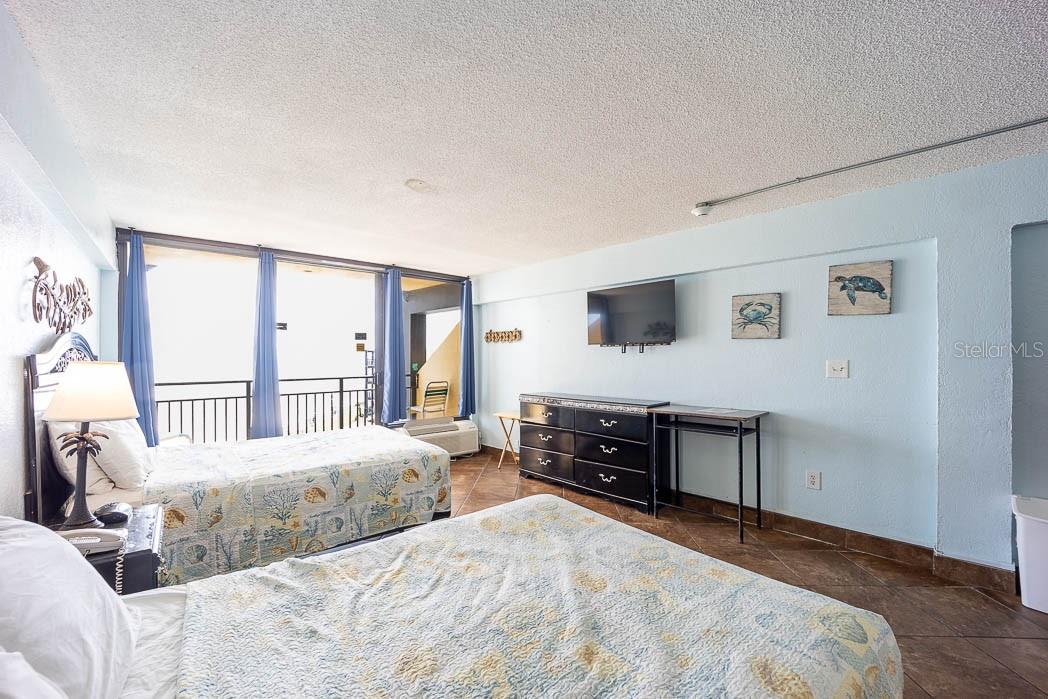 HAWAIIAN INN LC - Residential