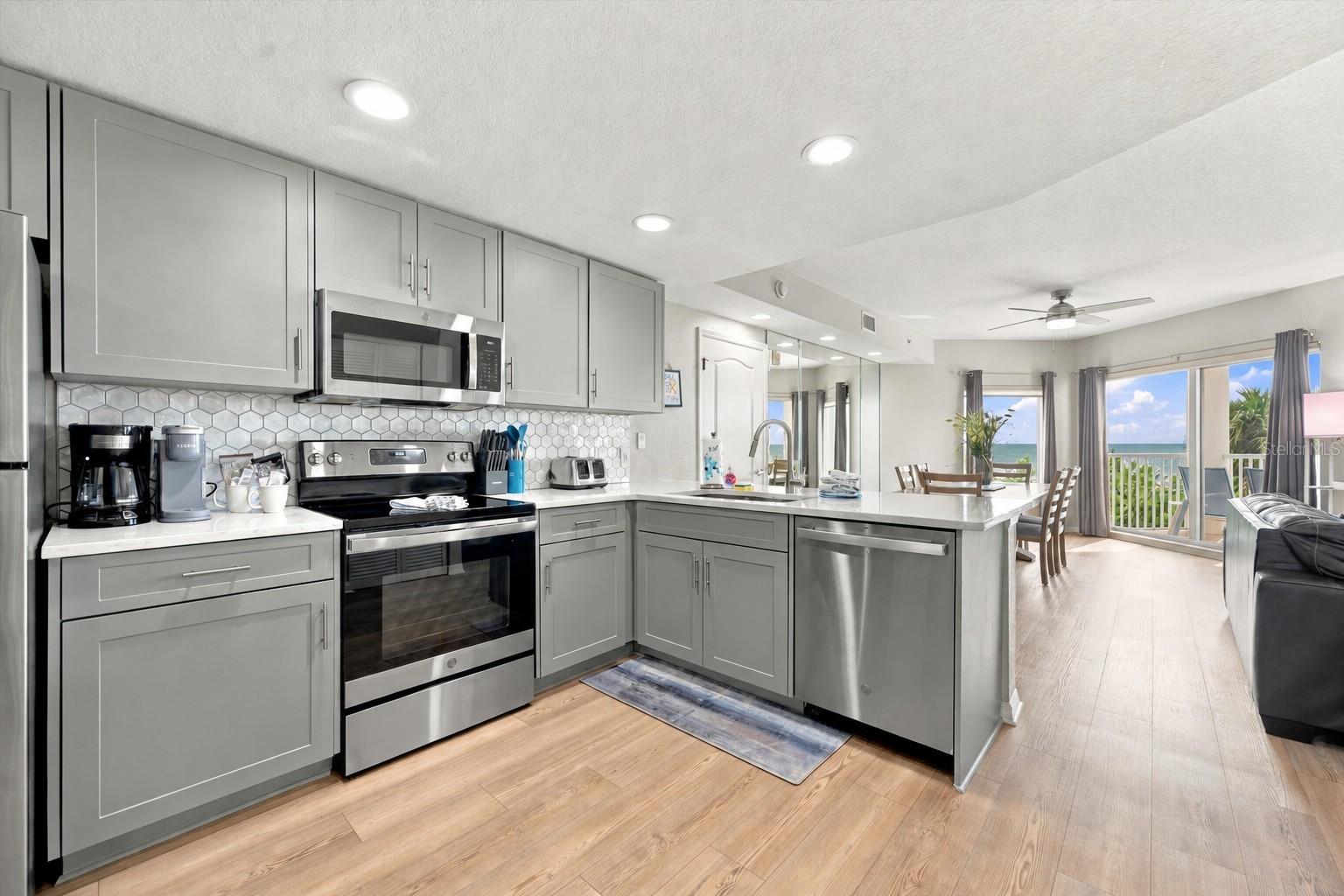 12000 GULF BOULEVARD 206W-205W