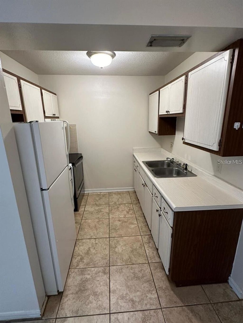 Photo of 107 Perkins Street #11, Leesburg, FL 34748 (MLS # S5143366)