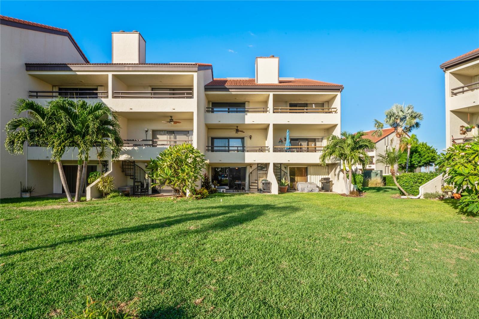 VILLAGE AT TIERRA VERDE CONDO - Residential