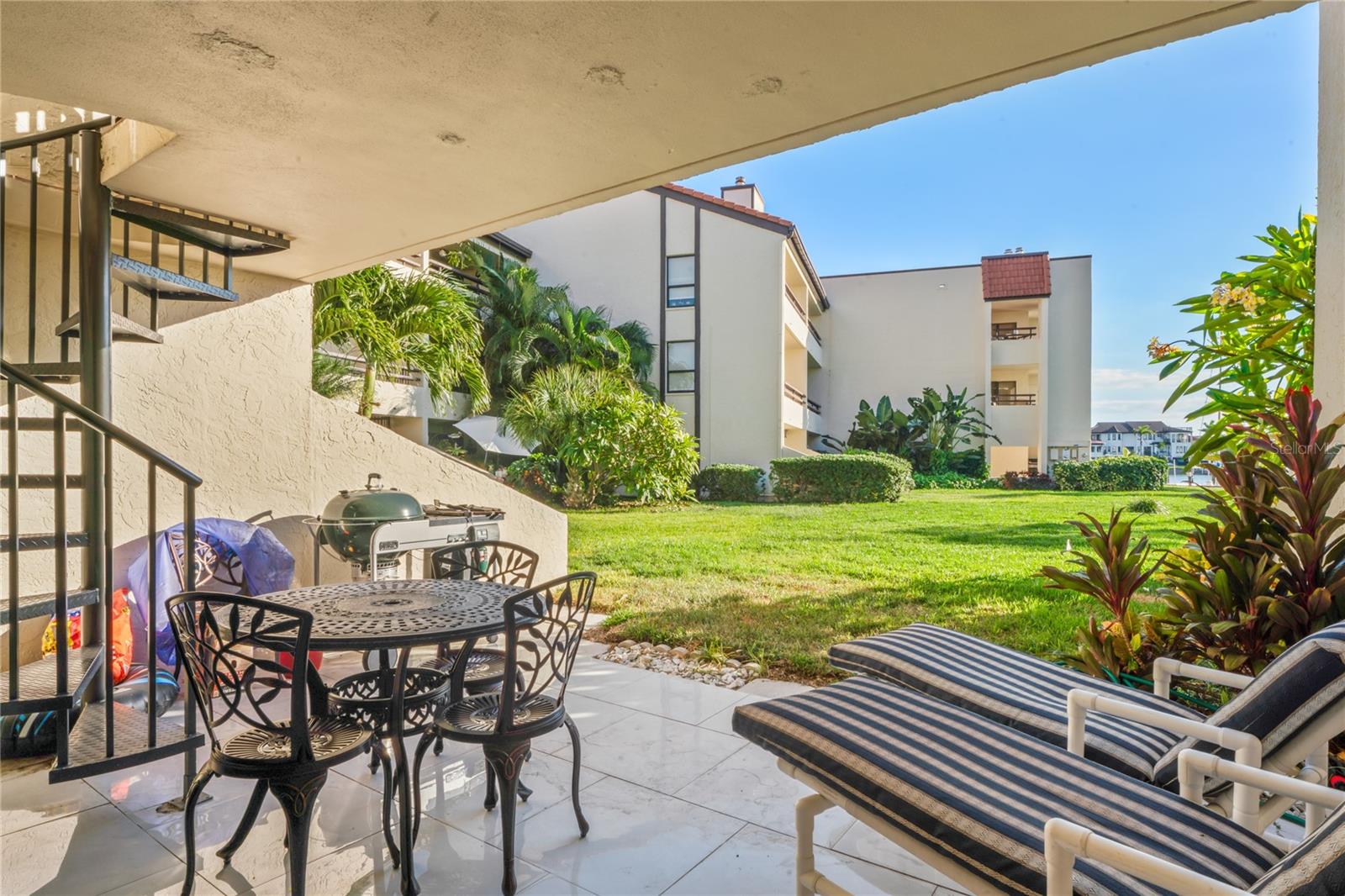 VILLAGE AT TIERRA VERDE CONDO - Residential