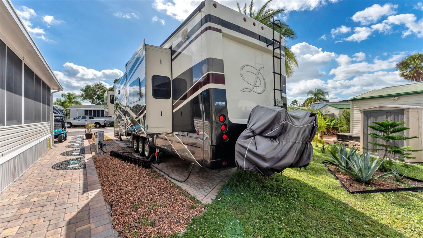 ELITE RESORTS AT CITRUS VALLEY CONDO UNIT 19 - Land