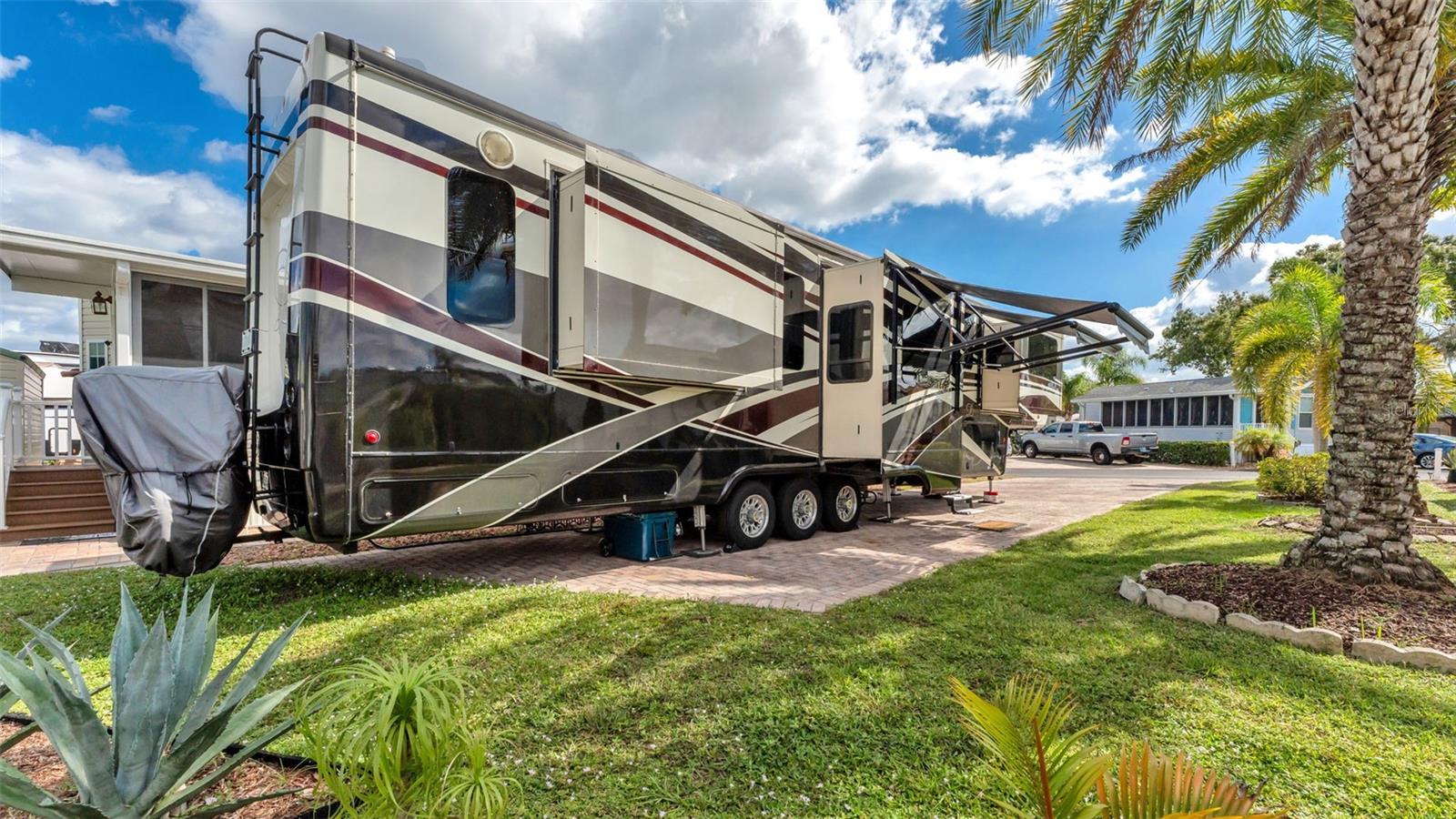 ELITE RESORTS AT CITRUS VALLEY CONDO UNIT 19 - Land