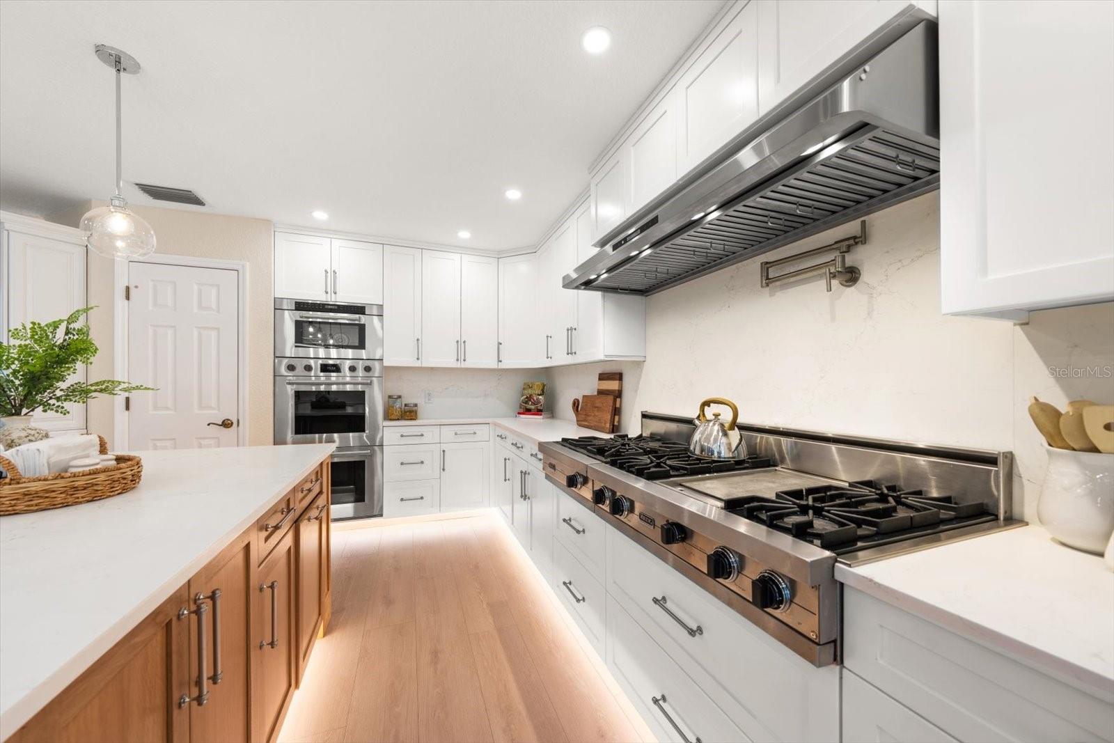 WEYBRIDGE WOODS-UNIT C - Residential