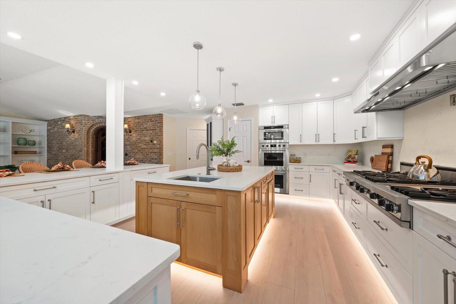 WEYBRIDGE WOODS-UNIT C - Residential