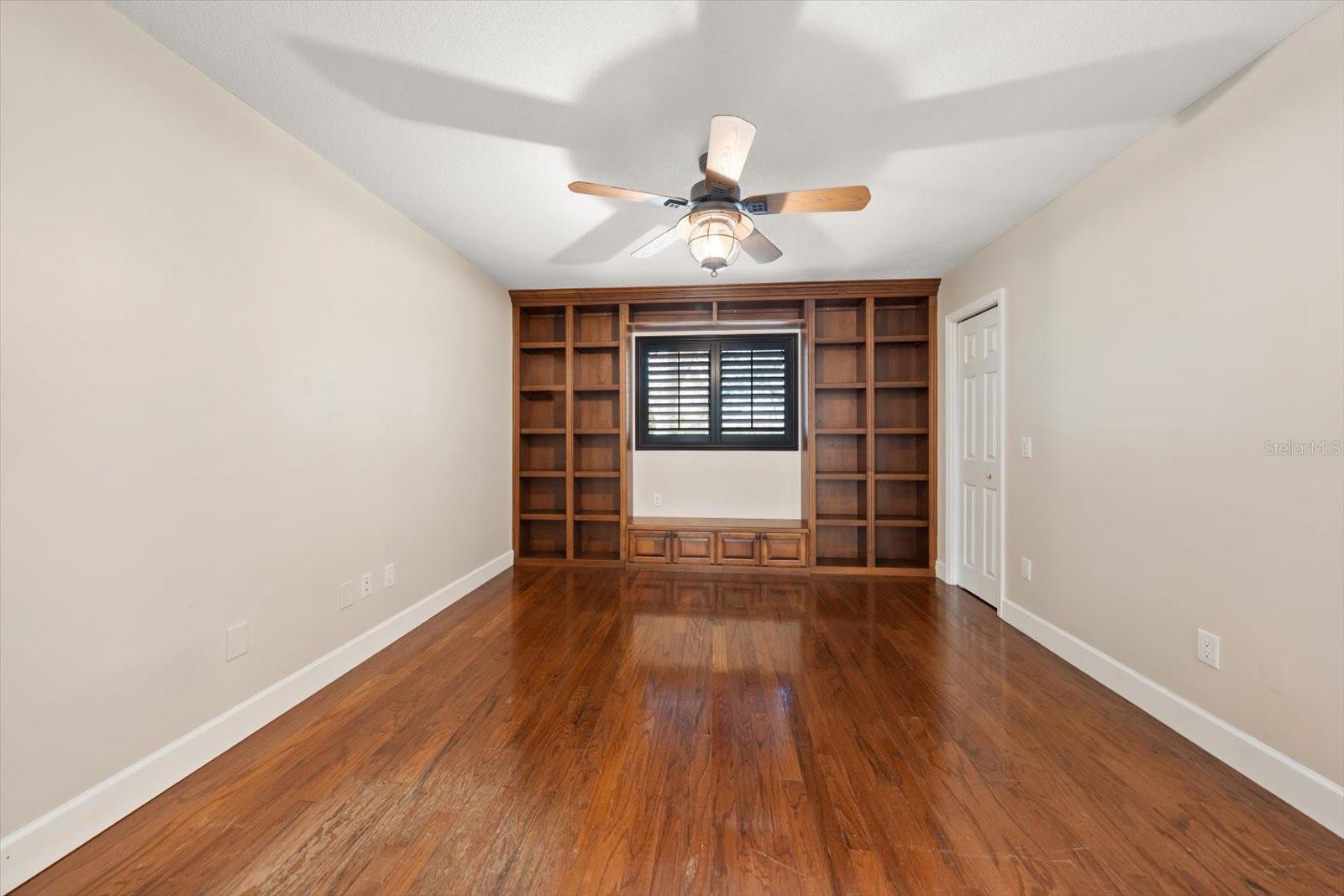 WEYBRIDGE WOODS-UNIT C - Residential