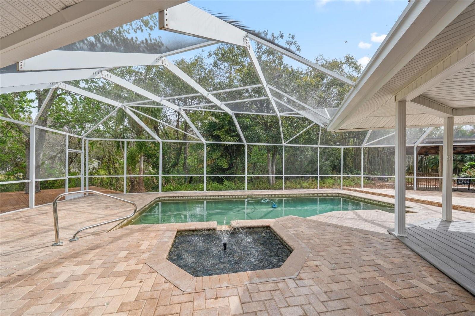 WEYBRIDGE WOODS-UNIT C - Residential