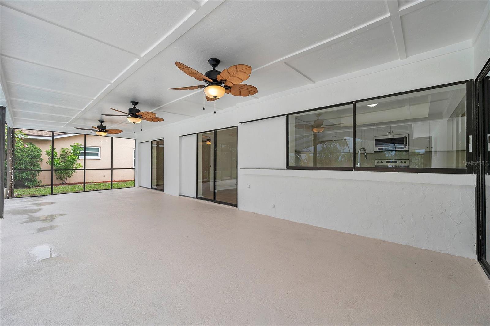 734 FLAMINGO DRIVE