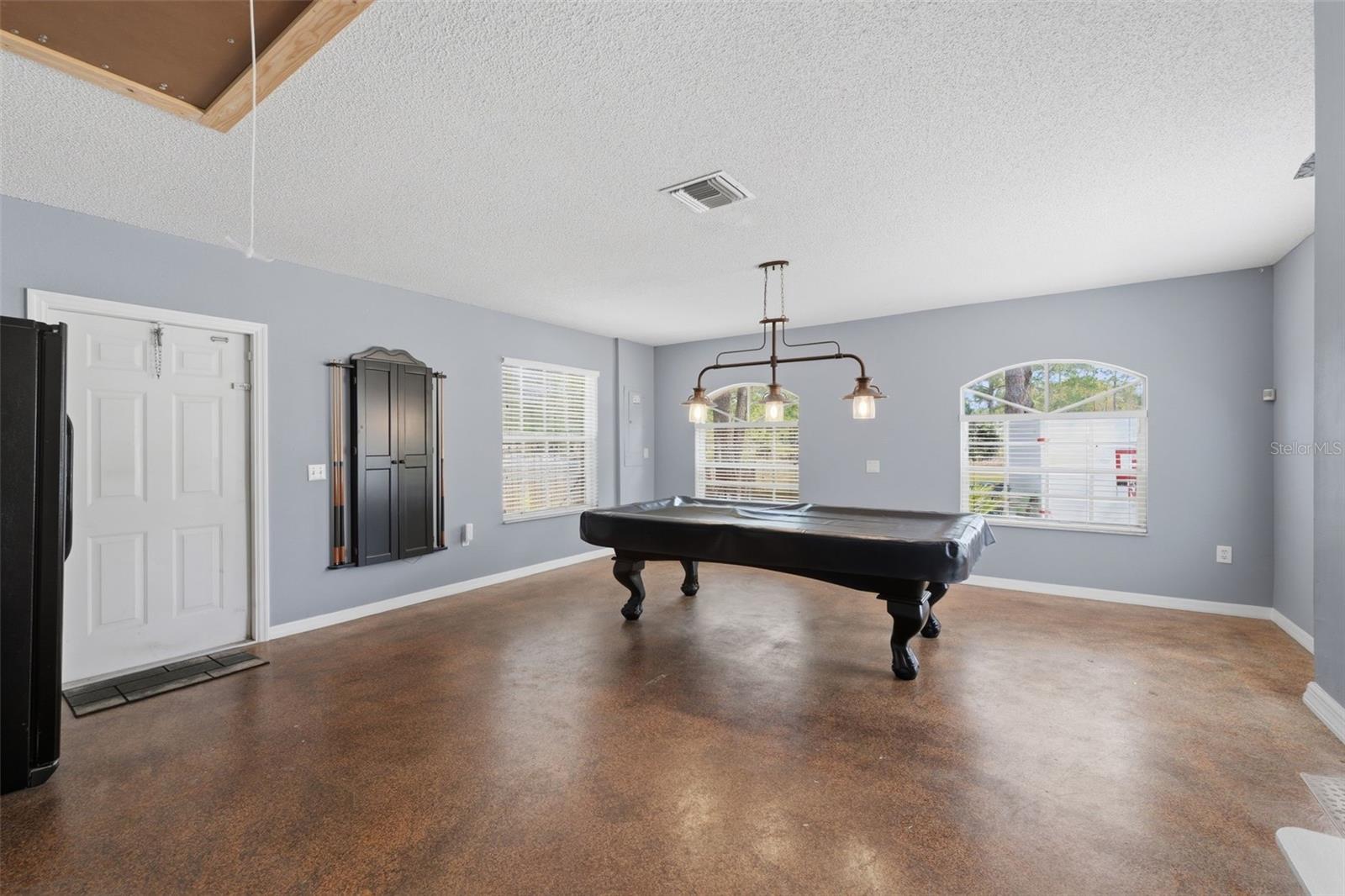 ROYAL HIGHLANDS - Residential